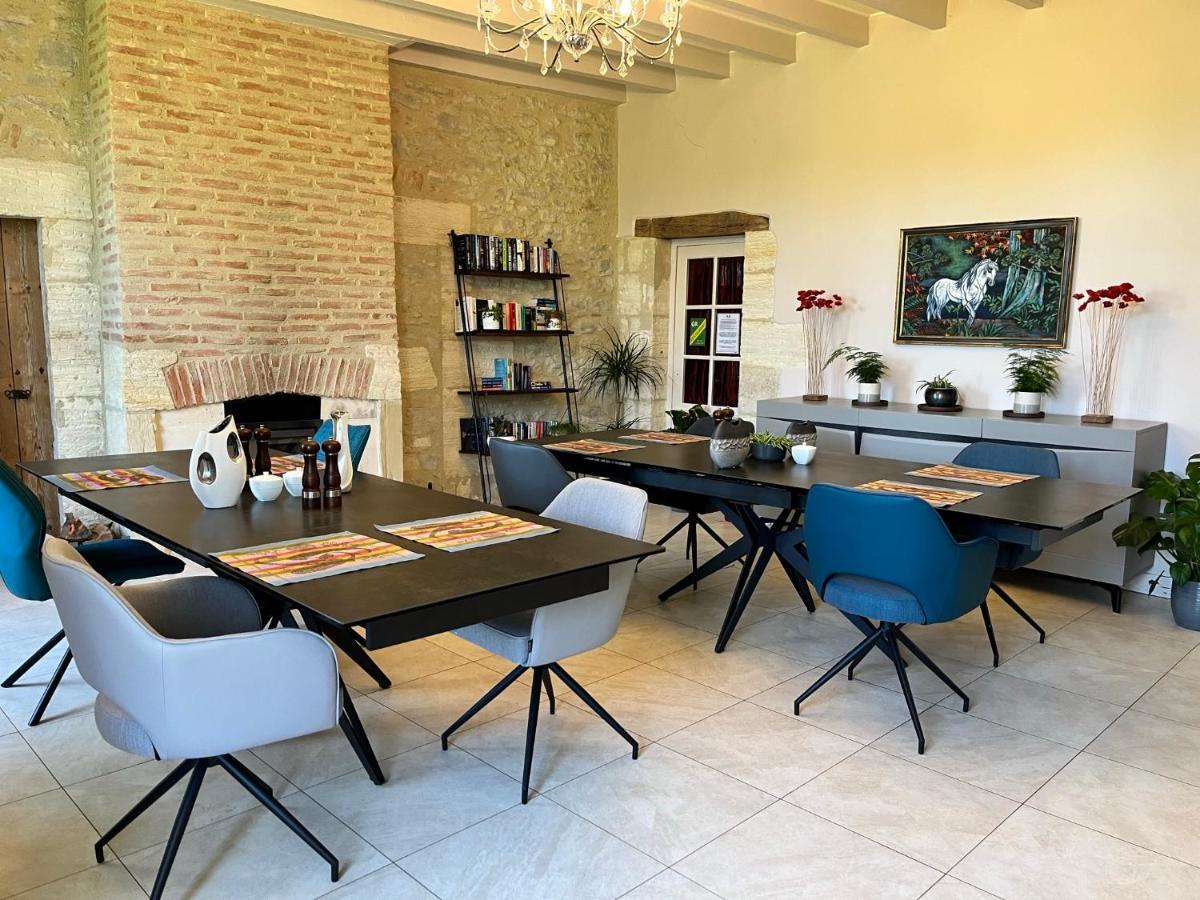 Ancien Haras De La Tour Bed & Breakfast Lamothe-Landerron ภายนอก รูปภาพ